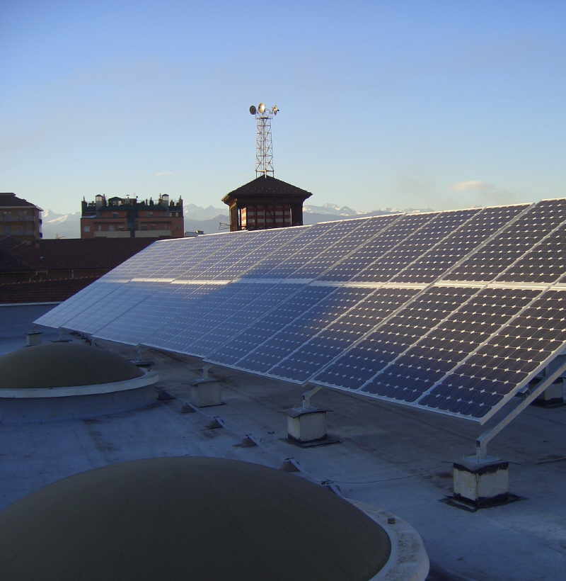 Impianto da 100 kw. realizzato con moduli SolarWorld Località: TORINO Cliente AEM oggi gruppo IRIDE