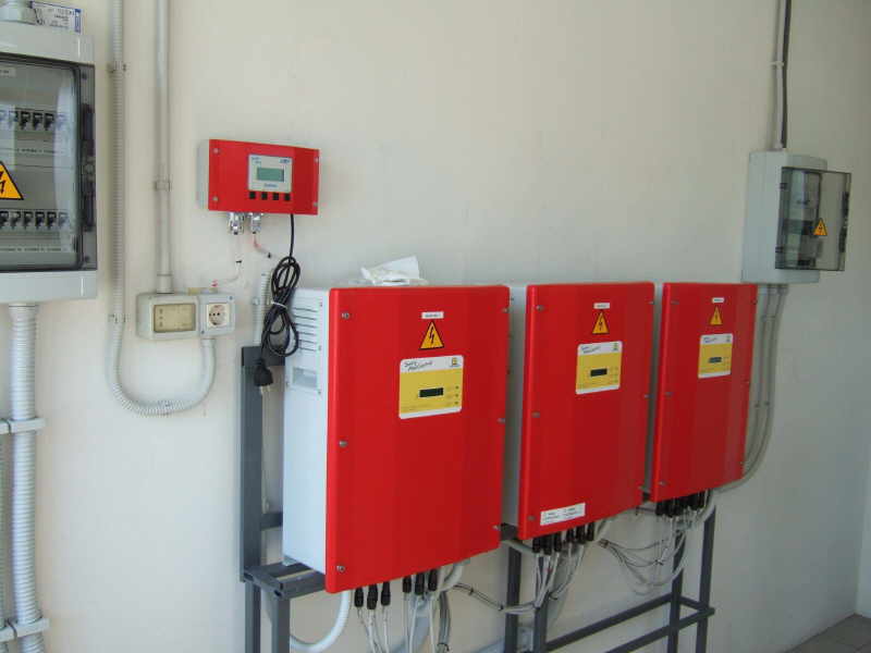 Impianto da 20 kw. realizzato con 129 moduli SHELL SOLAR da 155 wp policristallini Inverter SMA Mini Central 6.0 con Datalogger SB control Località: Alba CN Installato da nostro Installatore Autorizzato 'Torino 1'
