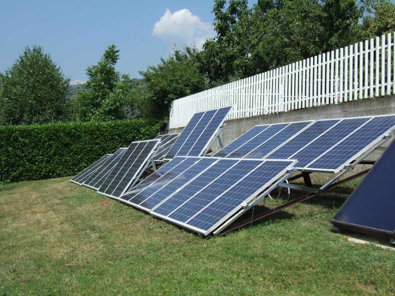 Impianto da 6 kw. realizzato con 34 moduli SHELL SOLAR da 155 wp policristallini Inverter SMA Mini Central 6.0 con Datalogger SB control Località: ................ Installato da nostro Installatore Autorizzato 'Torino 1'
