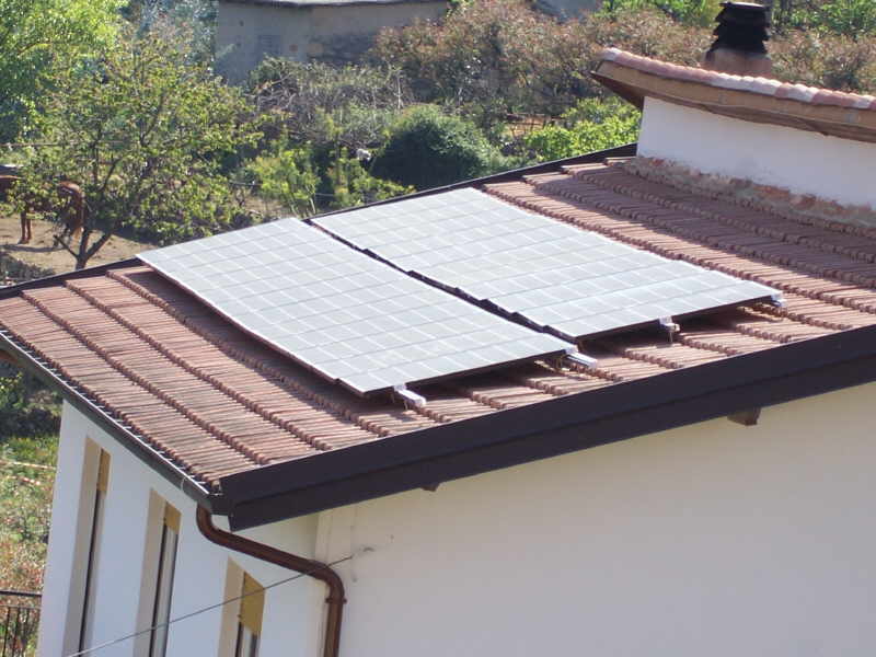 Impianto da 4kw realizzato con moduli Kyocera da 175 wp - policristallini. Inverter Power one località Trucco - Ventimiglia installato da ns autorizzato Ventimiglia 1